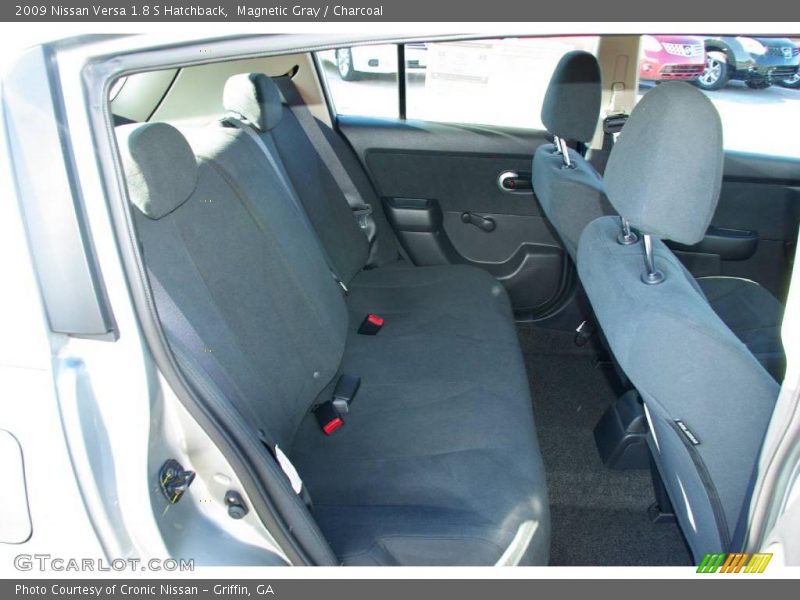 Magnetic Gray / Charcoal 2009 Nissan Versa 1.8 S Hatchback