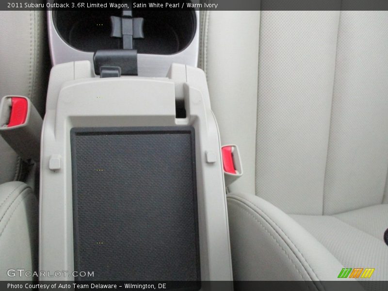 Satin White Pearl / Warm Ivory 2011 Subaru Outback 3.6R Limited Wagon