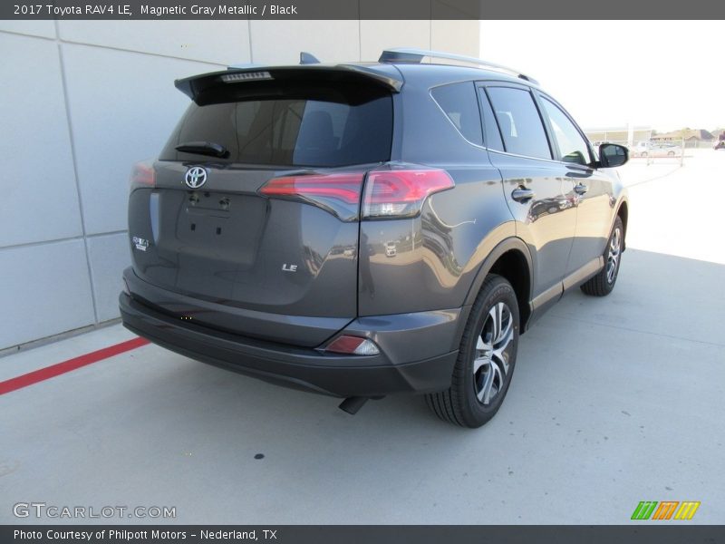 Magnetic Gray Metallic / Black 2017 Toyota RAV4 LE