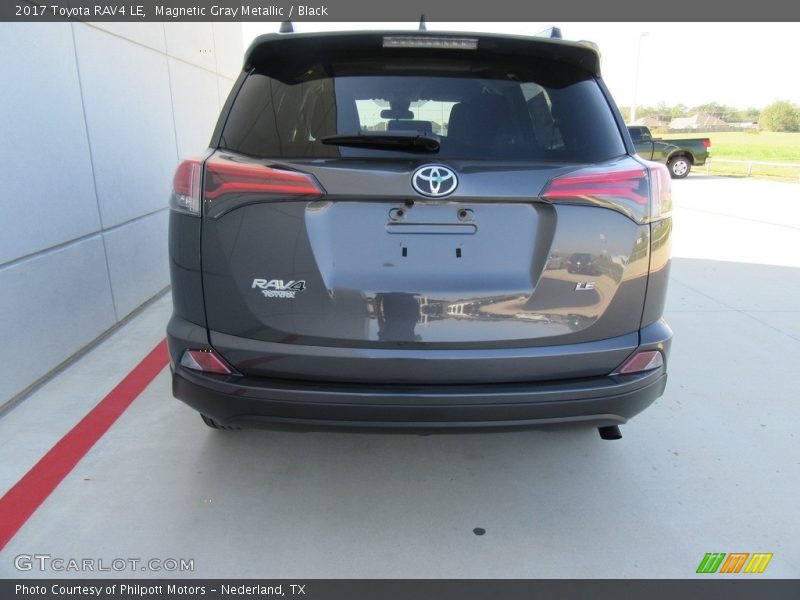 Magnetic Gray Metallic / Black 2017 Toyota RAV4 LE