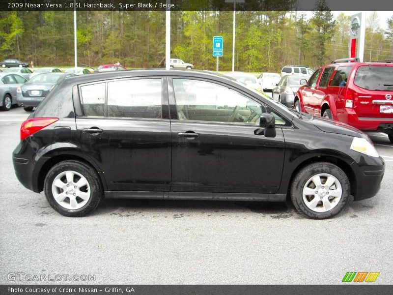 Super Black / Beige 2009 Nissan Versa 1.8 SL Hatchback
