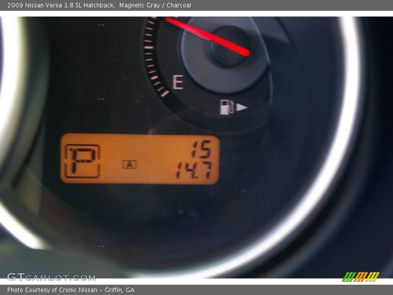 Magnetic Gray / Charcoal 2009 Nissan Versa 1.8 SL Hatchback