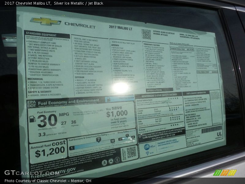 Silver Ice Metallic / Jet Black 2017 Chevrolet Malibu LT