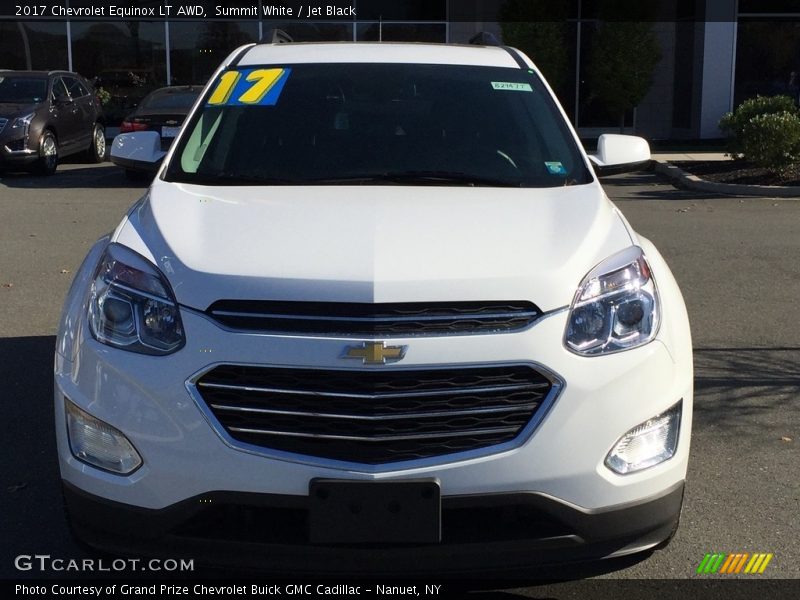 Summit White / Jet Black 2017 Chevrolet Equinox LT AWD