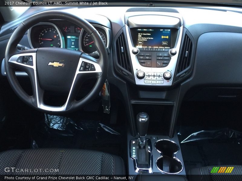Summit White / Jet Black 2017 Chevrolet Equinox LT AWD