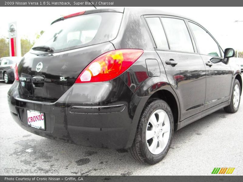 Super Black / Charcoal 2009 Nissan Versa 1.8 SL Hatchback
