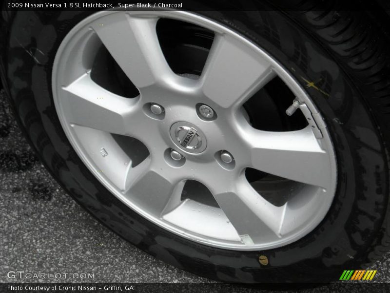 Super Black / Charcoal 2009 Nissan Versa 1.8 SL Hatchback