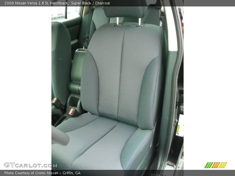 Super Black / Charcoal 2009 Nissan Versa 1.8 SL Hatchback