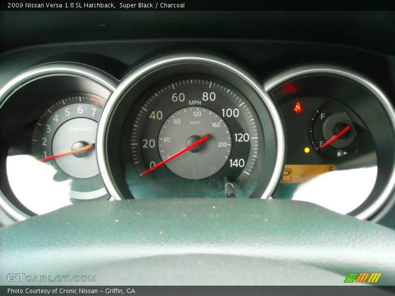 Super Black / Charcoal 2009 Nissan Versa 1.8 SL Hatchback