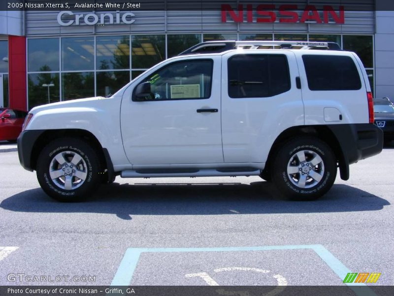 Avalanche White / Steel 2009 Nissan Xterra S