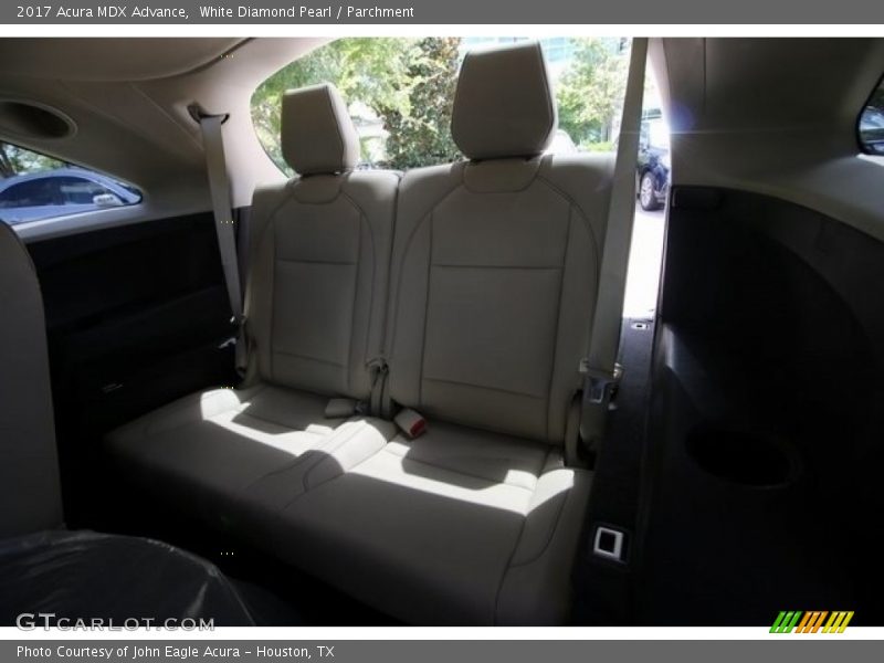 White Diamond Pearl / Parchment 2017 Acura MDX Advance