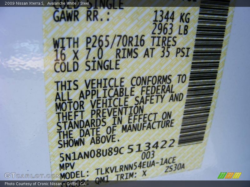 Avalanche White / Steel 2009 Nissan Xterra S