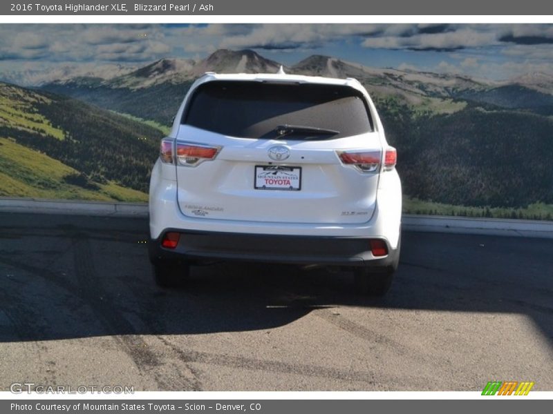 Blizzard Pearl / Ash 2016 Toyota Highlander XLE
