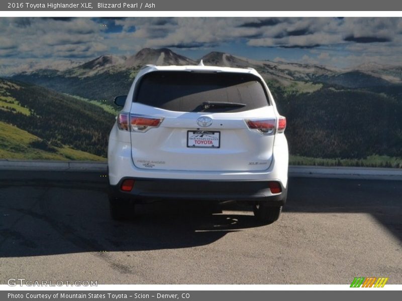 Blizzard Pearl / Ash 2016 Toyota Highlander XLE