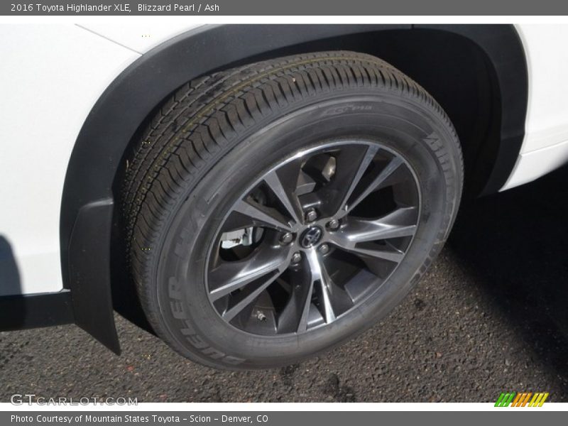 Blizzard Pearl / Ash 2016 Toyota Highlander XLE