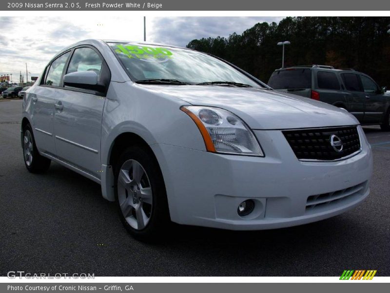 Fresh Powder White / Beige 2009 Nissan Sentra 2.0 S