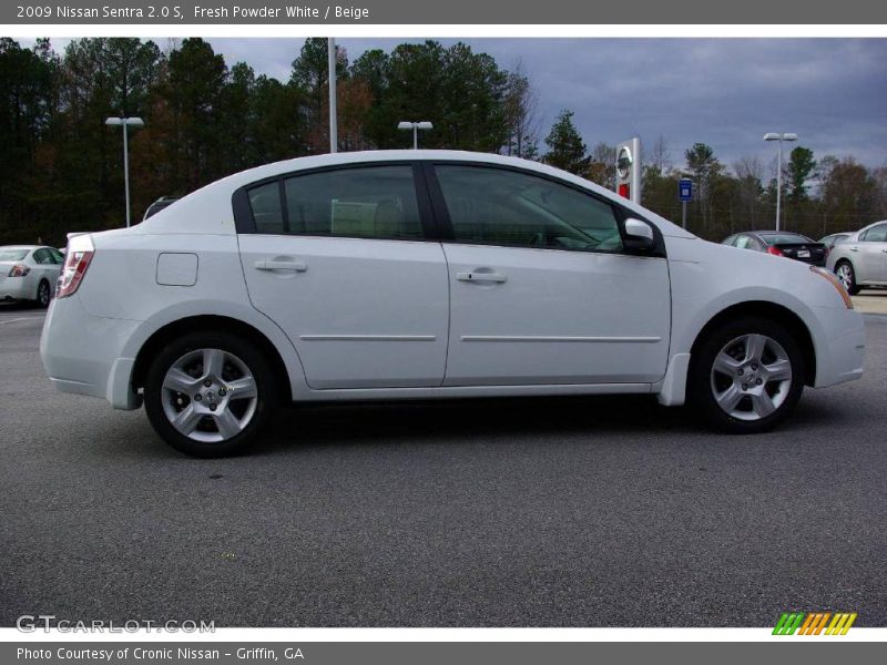 Fresh Powder White / Beige 2009 Nissan Sentra 2.0 S