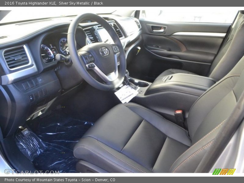 Silver Sky Metallic / Black 2016 Toyota Highlander XLE