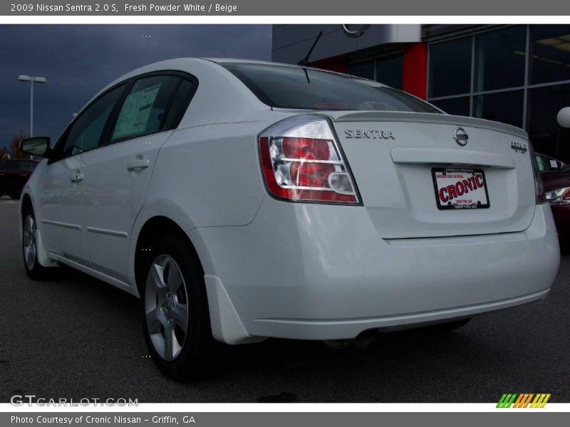 Fresh Powder White / Beige 2009 Nissan Sentra 2.0 S