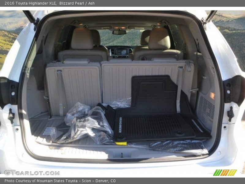 Blizzard Pearl / Ash 2016 Toyota Highlander XLE