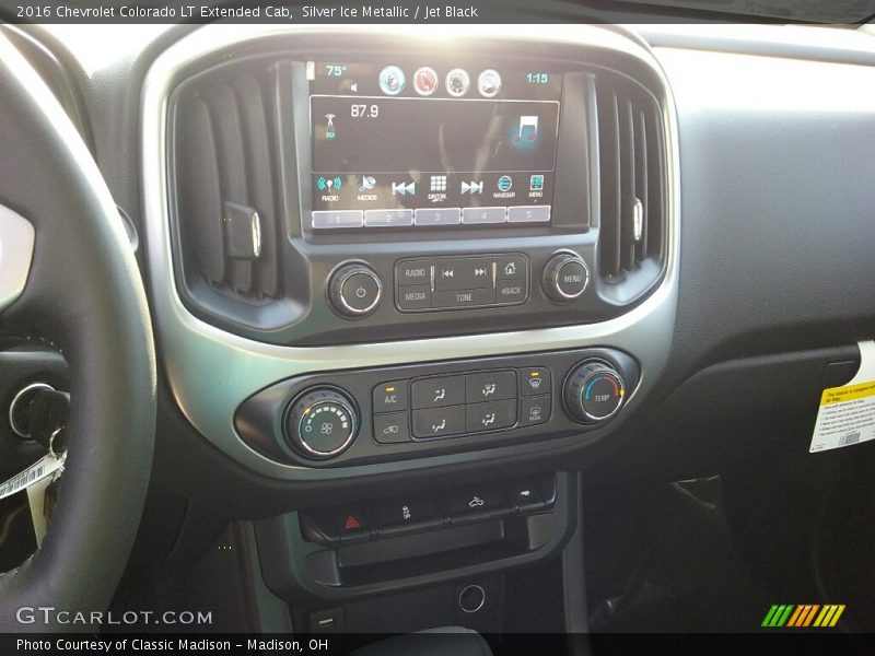 Silver Ice Metallic / Jet Black 2016 Chevrolet Colorado LT Extended Cab