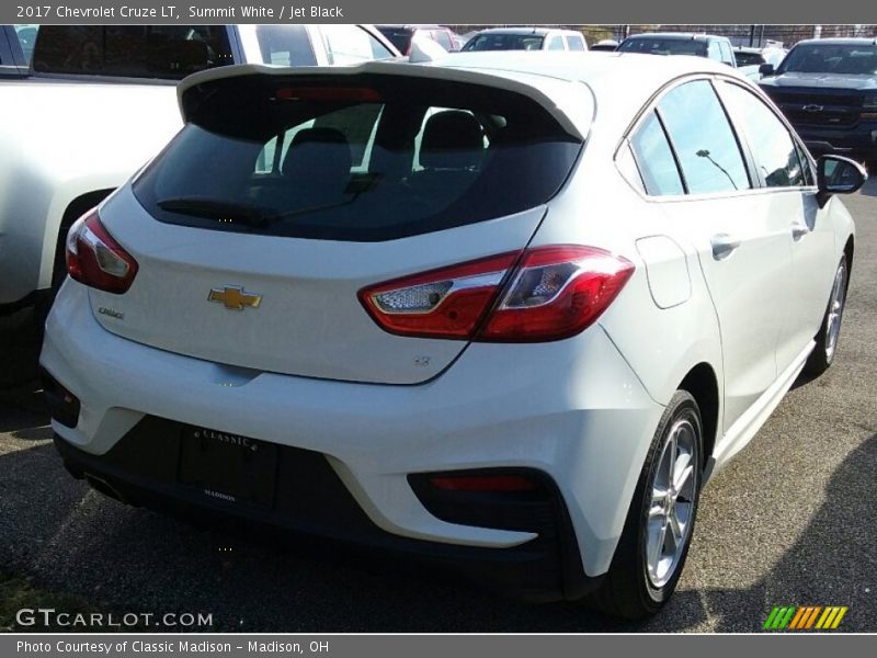 Summit White / Jet Black 2017 Chevrolet Cruze LT