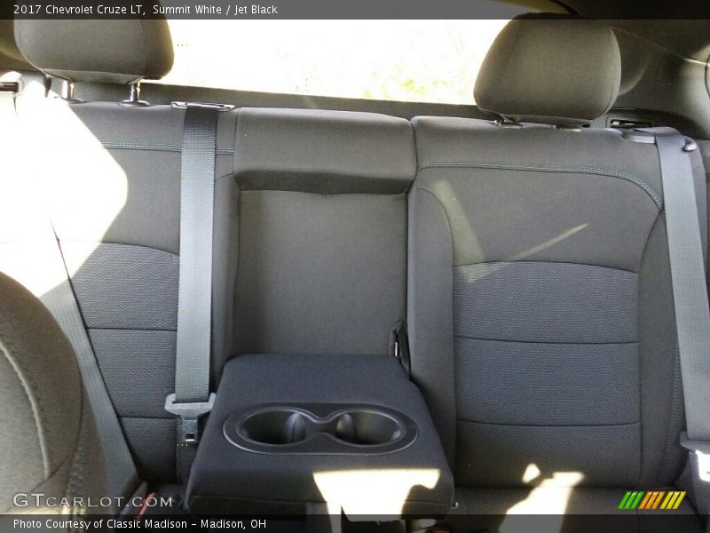 Summit White / Jet Black 2017 Chevrolet Cruze LT