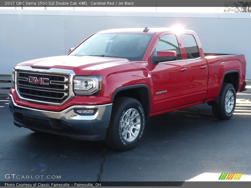Front 3/4 View of 2017 Sierra 1500 SLE Double Cab 4WD