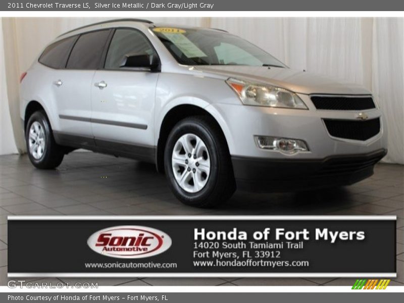 Silver Ice Metallic / Dark Gray/Light Gray 2011 Chevrolet Traverse LS