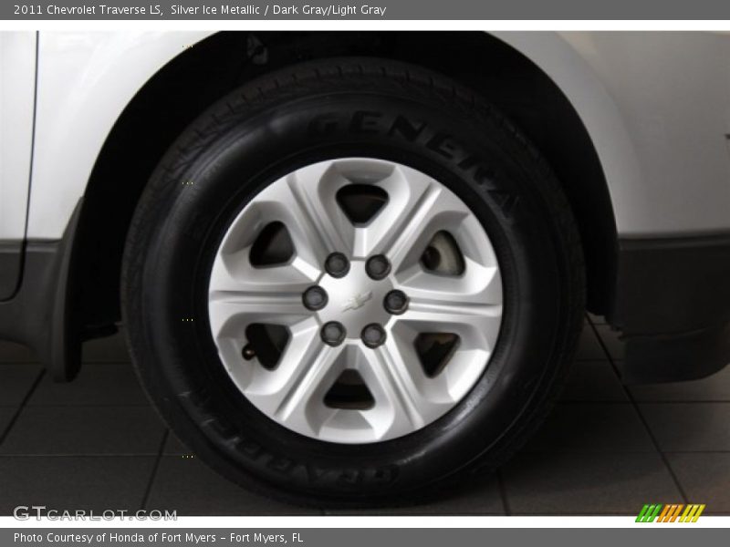 Silver Ice Metallic / Dark Gray/Light Gray 2011 Chevrolet Traverse LS