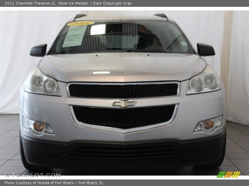 Silver Ice Metallic / Dark Gray/Light Gray 2011 Chevrolet Traverse LS