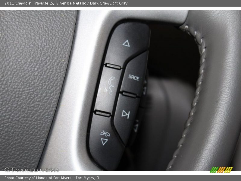 Silver Ice Metallic / Dark Gray/Light Gray 2011 Chevrolet Traverse LS