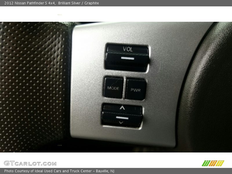 Brilliant Silver / Graphite 2012 Nissan Pathfinder S 4x4