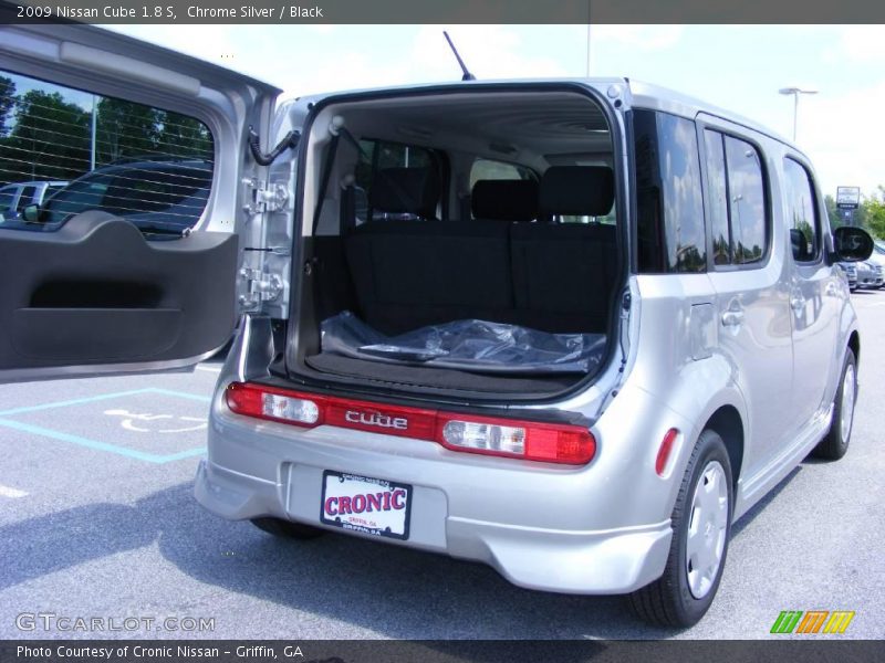 Chrome Silver / Black 2009 Nissan Cube 1.8 S