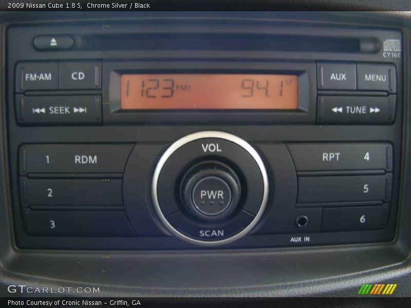 Chrome Silver / Black 2009 Nissan Cube 1.8 S