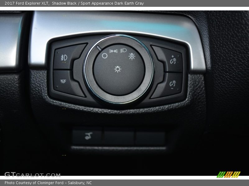 Shadow Black / Sport Appearance Dark Earth Gray 2017 Ford Explorer XLT