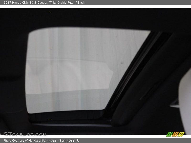 White Orchid Pearl / Black 2017 Honda Civic EX-T Coupe
