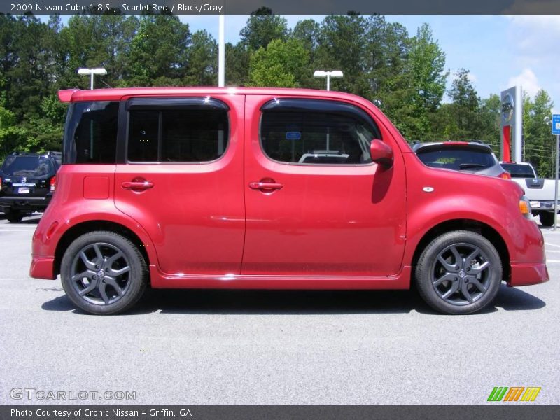 Scarlet Red / Black/Gray 2009 Nissan Cube 1.8 SL