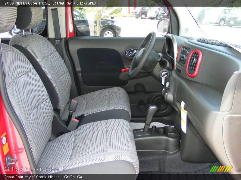 Scarlet Red / Black/Gray 2009 Nissan Cube 1.8 SL