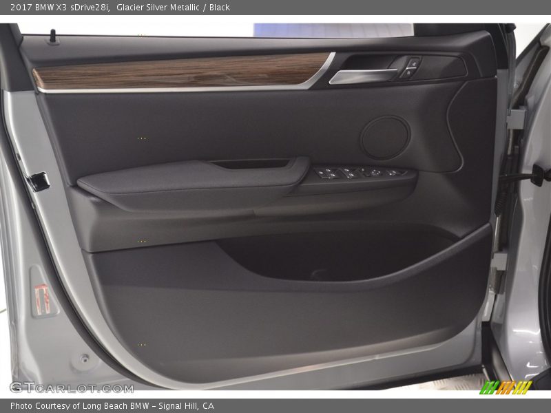 Glacier Silver Metallic / Black 2017 BMW X3 sDrive28i