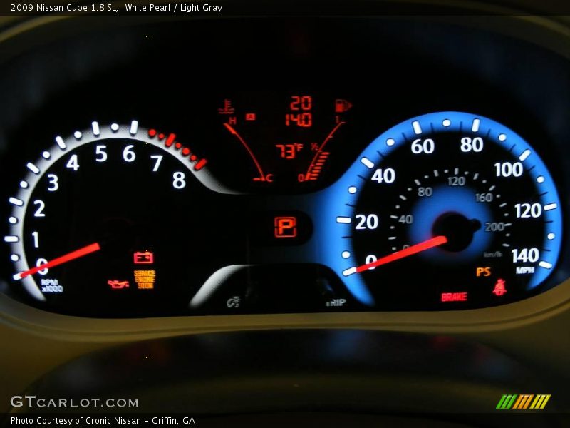 White Pearl / Light Gray 2009 Nissan Cube 1.8 SL