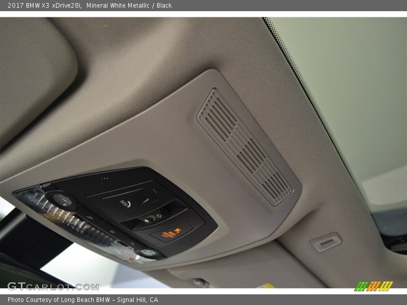 Mineral White Metallic / Black 2017 BMW X3 xDrive28i