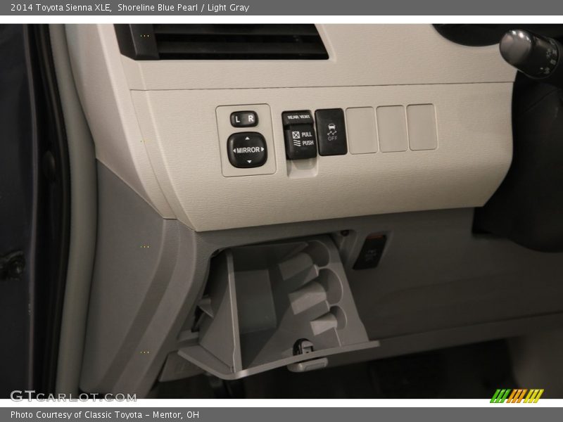 Shoreline Blue Pearl / Light Gray 2014 Toyota Sienna XLE