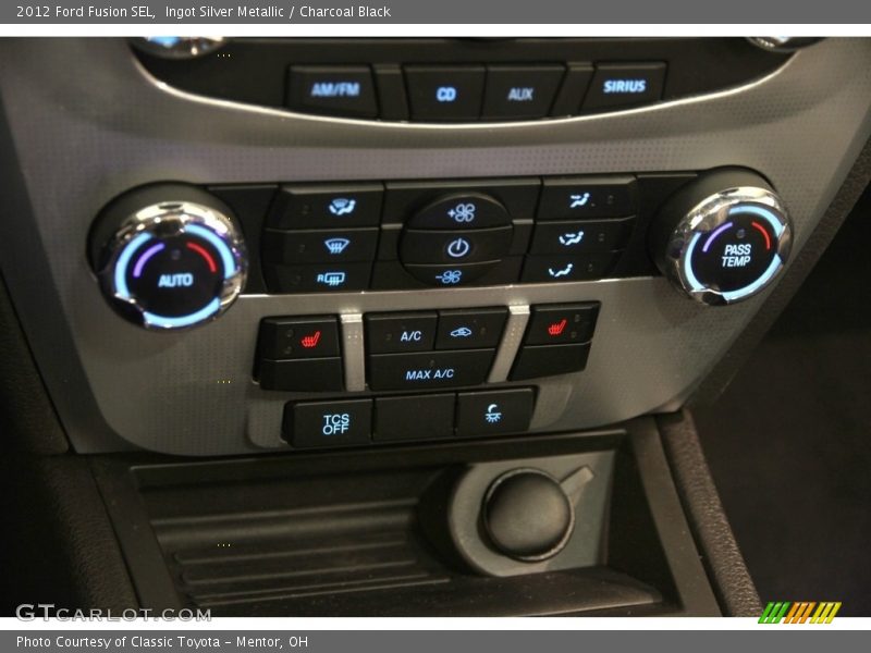 Ingot Silver Metallic / Charcoal Black 2012 Ford Fusion SEL