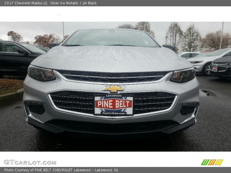 Silver Ice Metallic / Jet Black 2017 Chevrolet Malibu LS