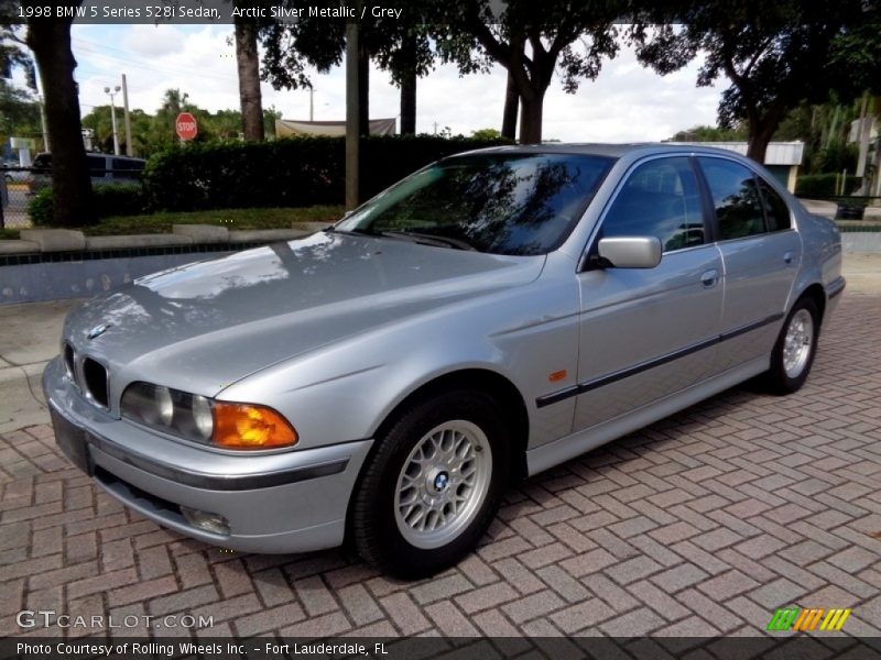 Arctic Silver Metallic / Grey 1998 BMW 5 Series 528i Sedan