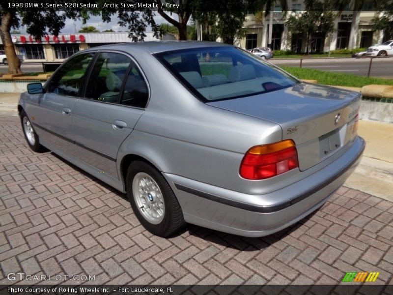 Arctic Silver Metallic / Grey 1998 BMW 5 Series 528i Sedan