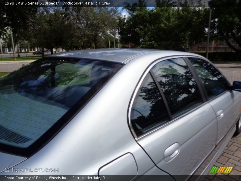 Arctic Silver Metallic / Grey 1998 BMW 5 Series 528i Sedan