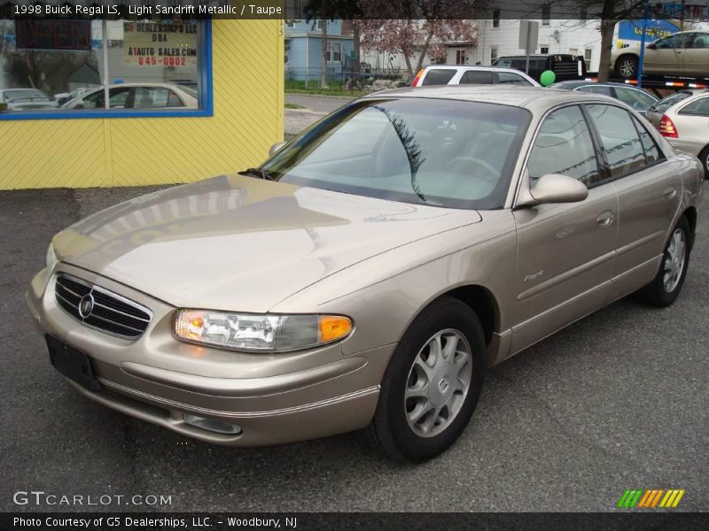 Light Sandrift Metallic / Taupe 1998 Buick Regal LS