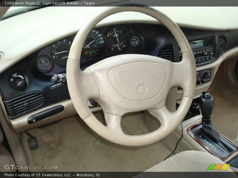 Light Sandrift Metallic / Taupe 1998 Buick Regal LS
